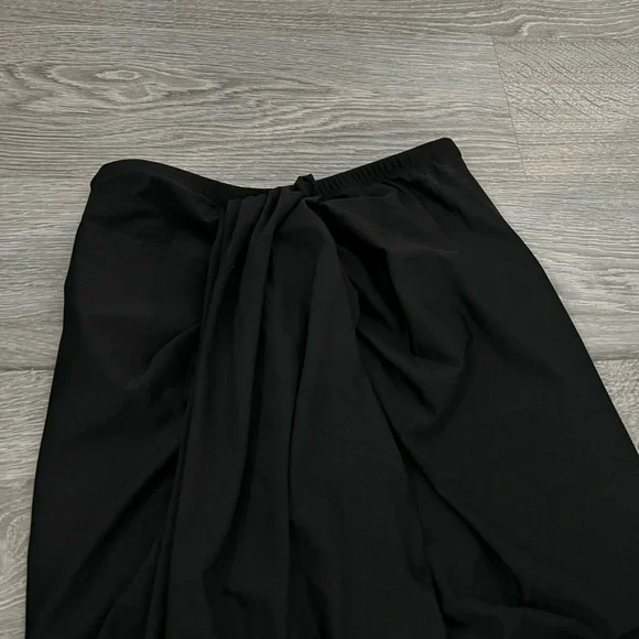 SEXY black draped skirt - Picture 9 of 9